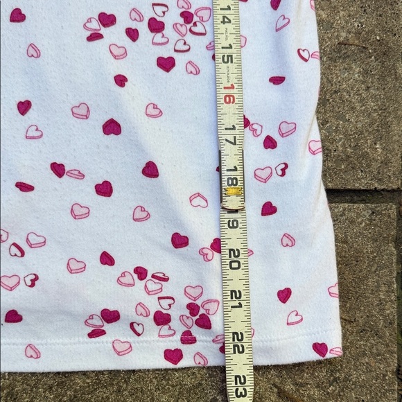 Karen Scott 100% cottonWhite Tee with Pink Heart Pattern. Size PM - Picture 4 of 5